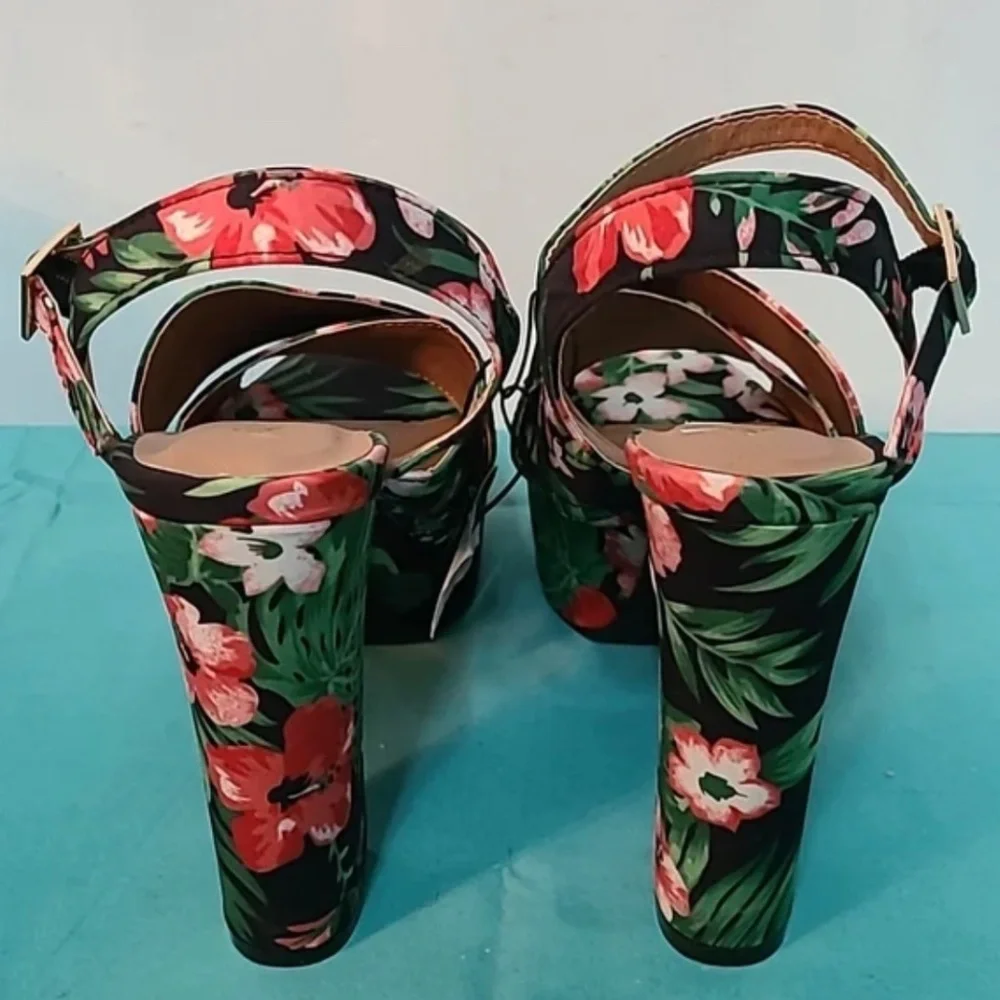 NWT Rue 21 Platform Sandals - Picture 6 of 10